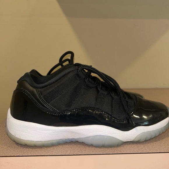Air Jordan 11 Retro Space Jam 2024 Size 7y GS (FV5121-004) Worn a couple times